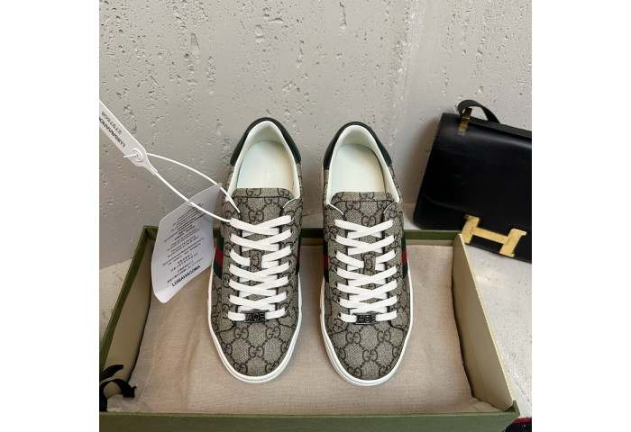 GI ACE EMBROIDERED LOW-TOP SNEAKER 90648