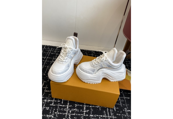 LOVT SNEAKER lv-424