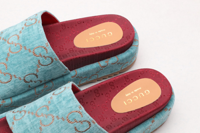 guc sandal