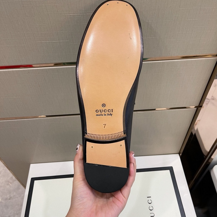guc loafer