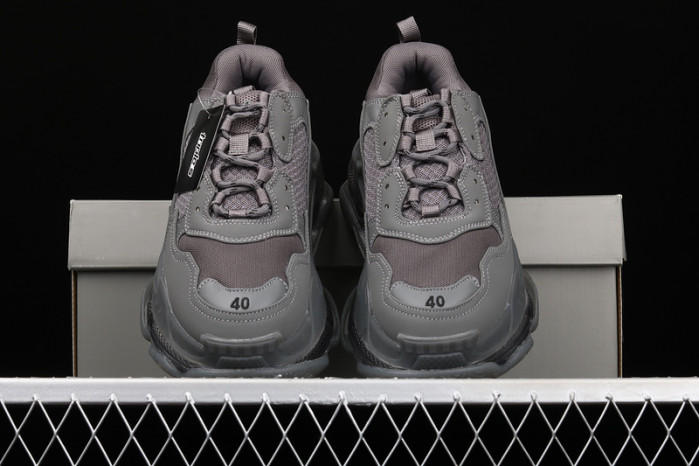 bl triple s trainers sneakers grey black 041505