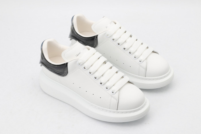 alex mcqu sneakers
