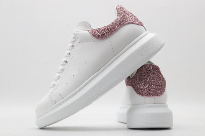 alex mcqu sneakers