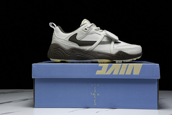 Nike Zoom Field Jaxx SP Travis Scott HQ3061-101