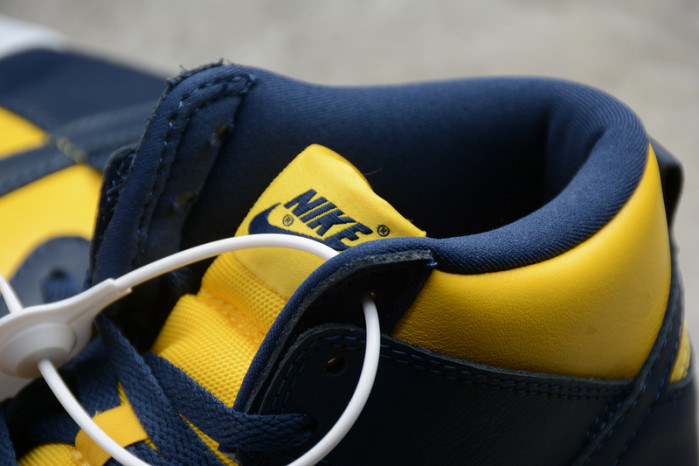 nike dunk high michigan cz8149-700