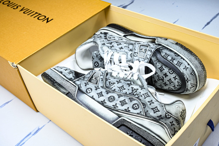 LOVT SNEAKER lv-551