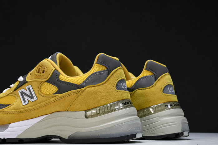 new Ba1an*e 992 yellow grey m992bb