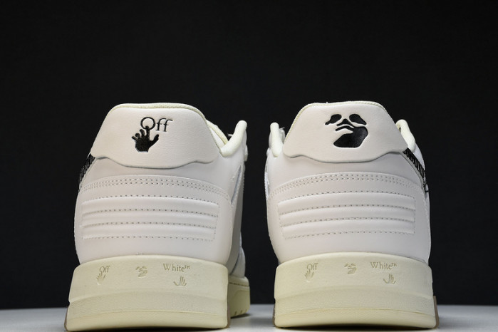 of sneakers 2307261