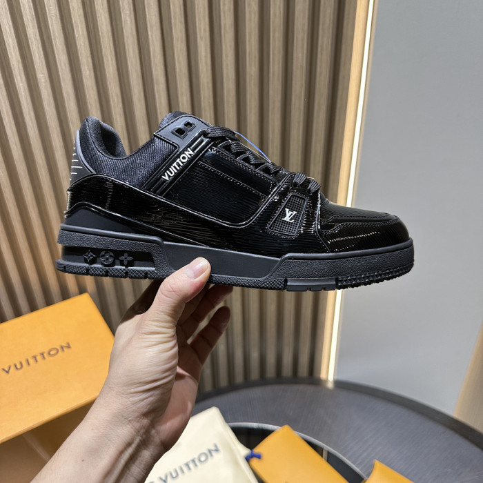 LOVT SNEAKER lv-495