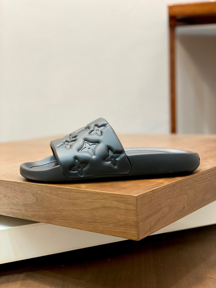 lovt sandal
