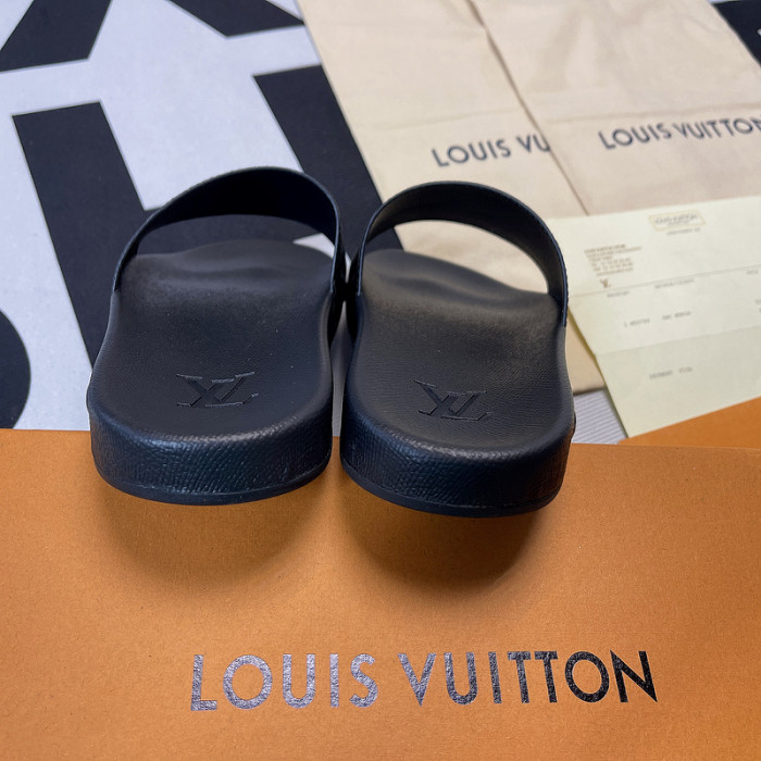 lovt sandal