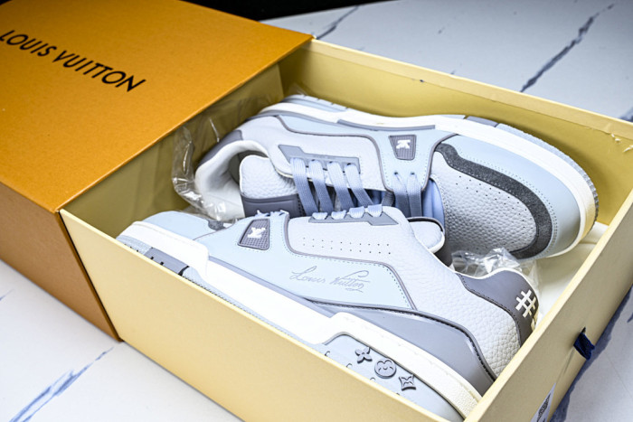 LOVT SNEAKER lv-536