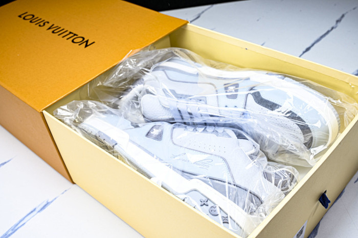LOVT SNEAKER lv-536