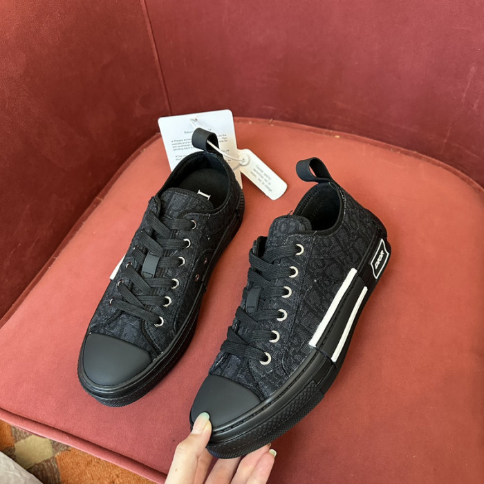 DR B23 LOW-TOP SNEAKERS DR-76