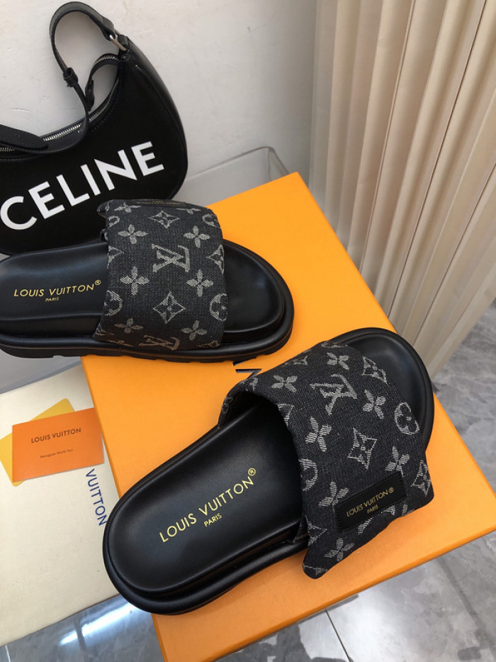 lovt sandal