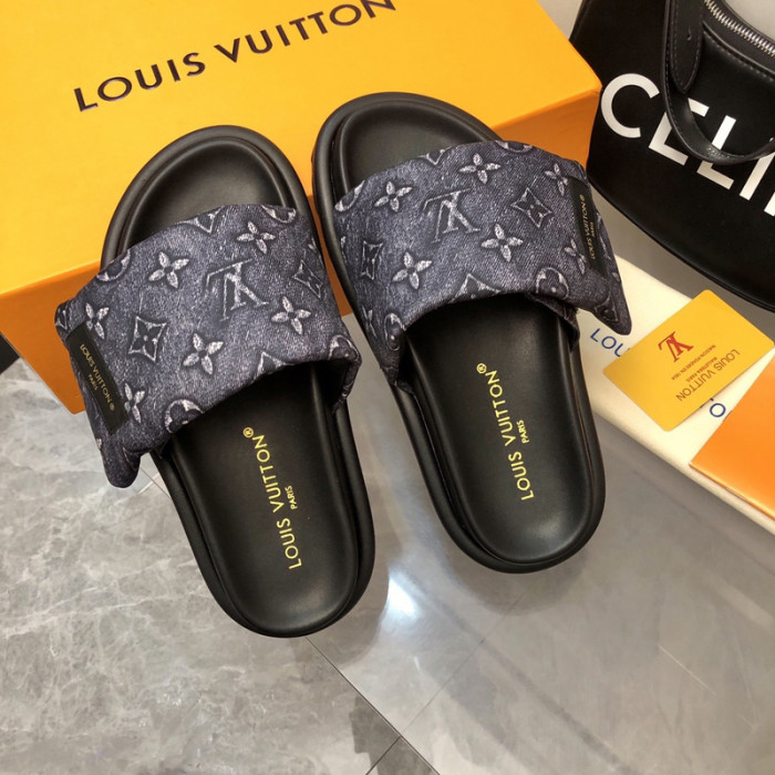 lovt sandal