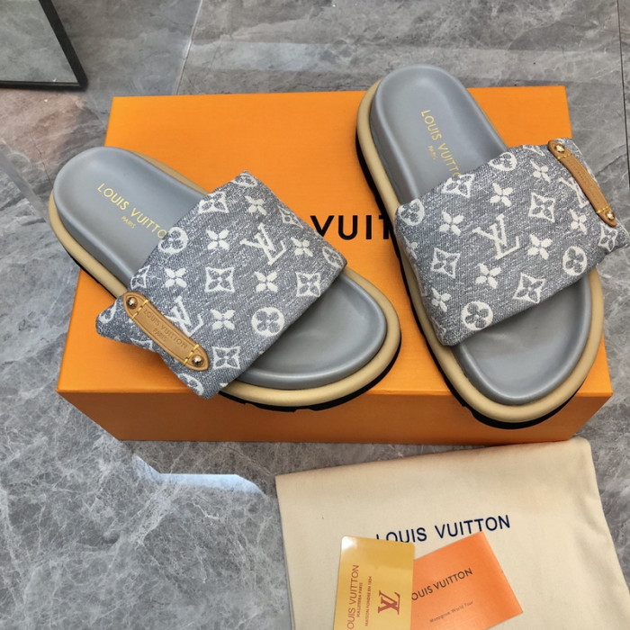 lovt sandal