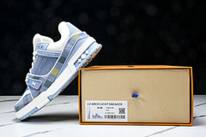 LOVT SNEAKER lv-286