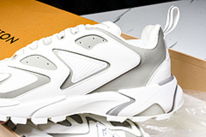 LOVT SNEAKER LV-317