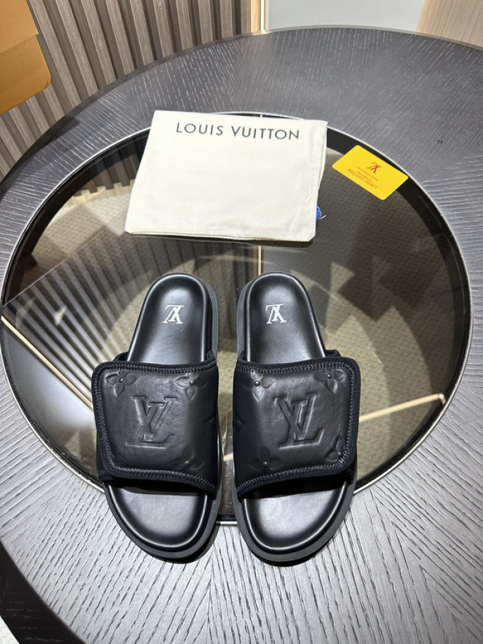 lovt sandal