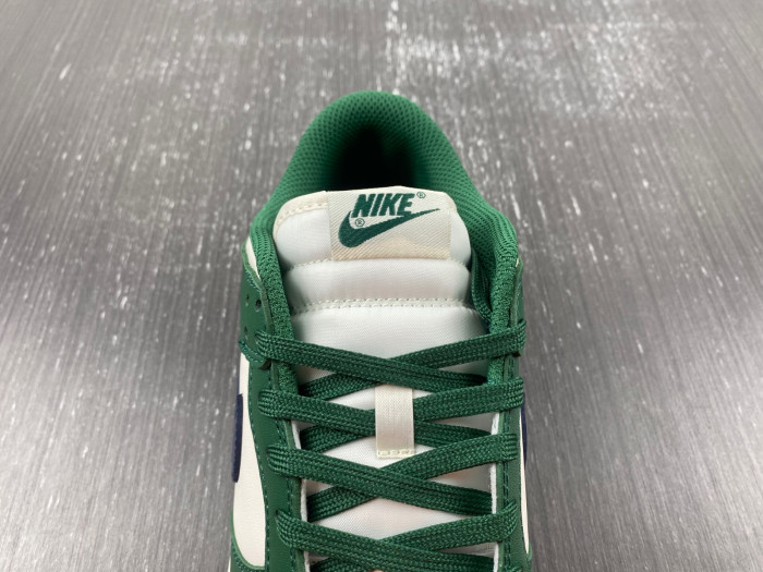 nike dunk low retro gorge green midnight navy dd1503-300