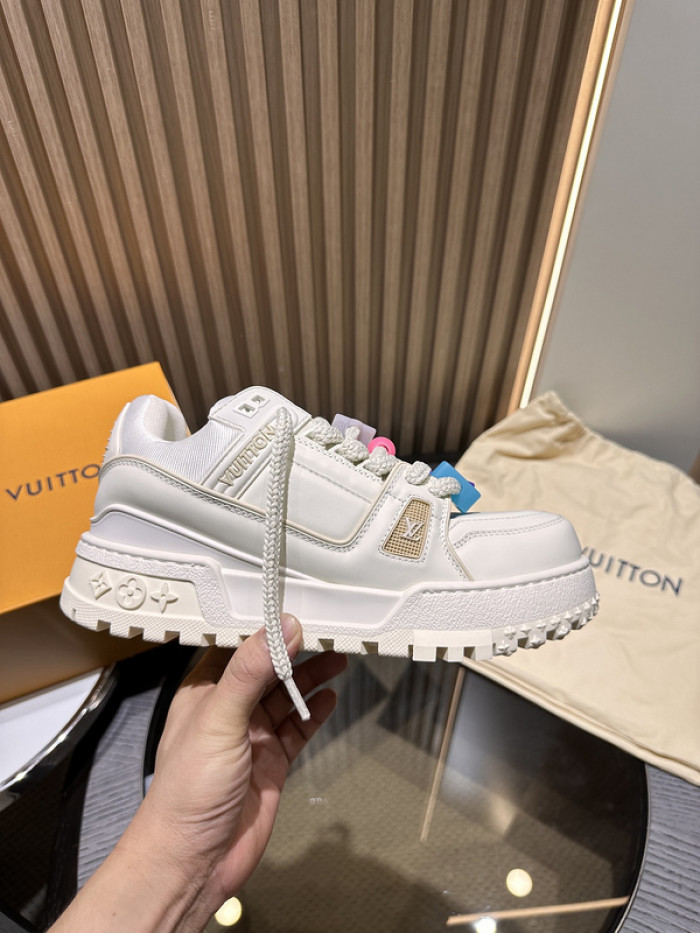 lovt sneaker