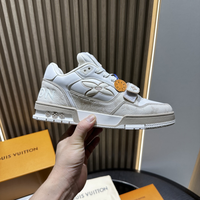 LOVT SNEAKER lv-345