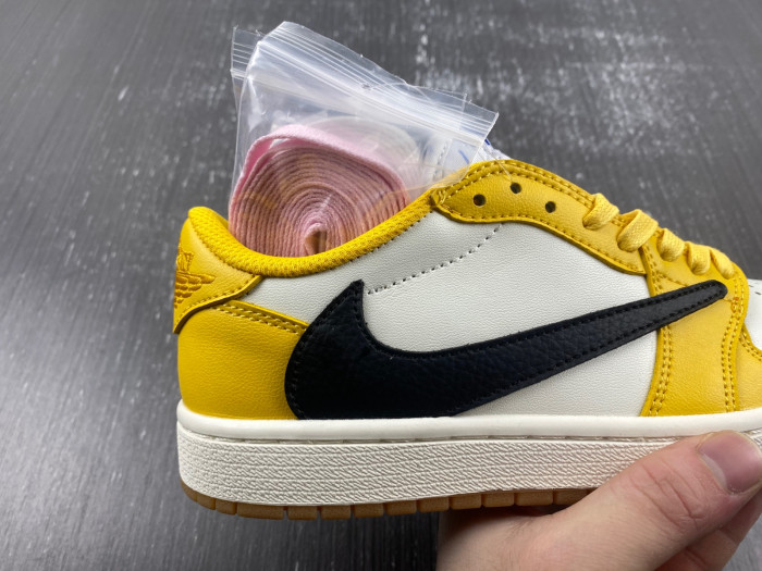 travis scott x air jordan 1 dz4137-700