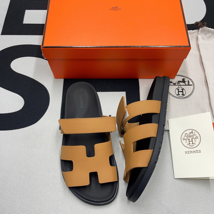 her slides 23060920