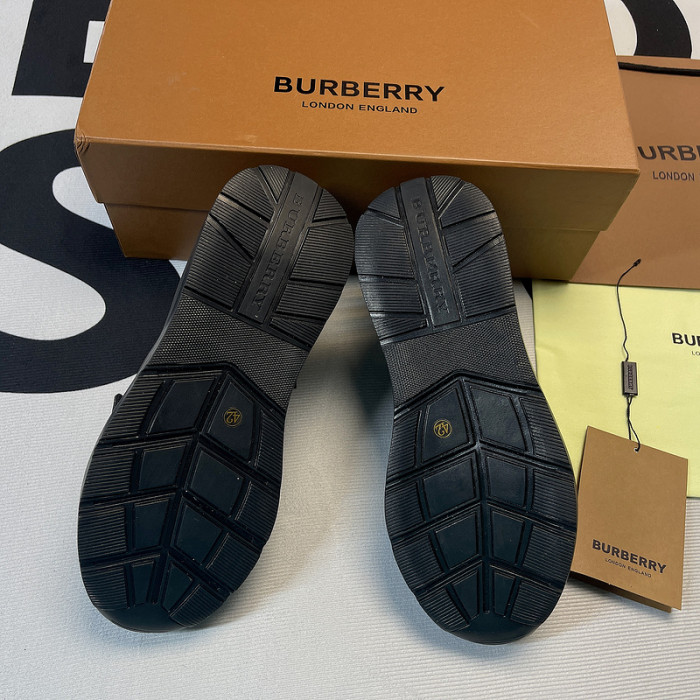 BUBERY SNEAKER