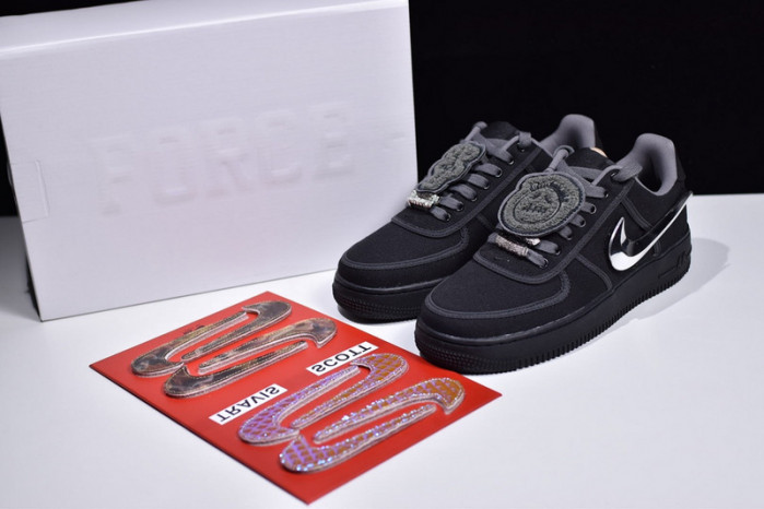 travis scott x air force 1 aq4211-001